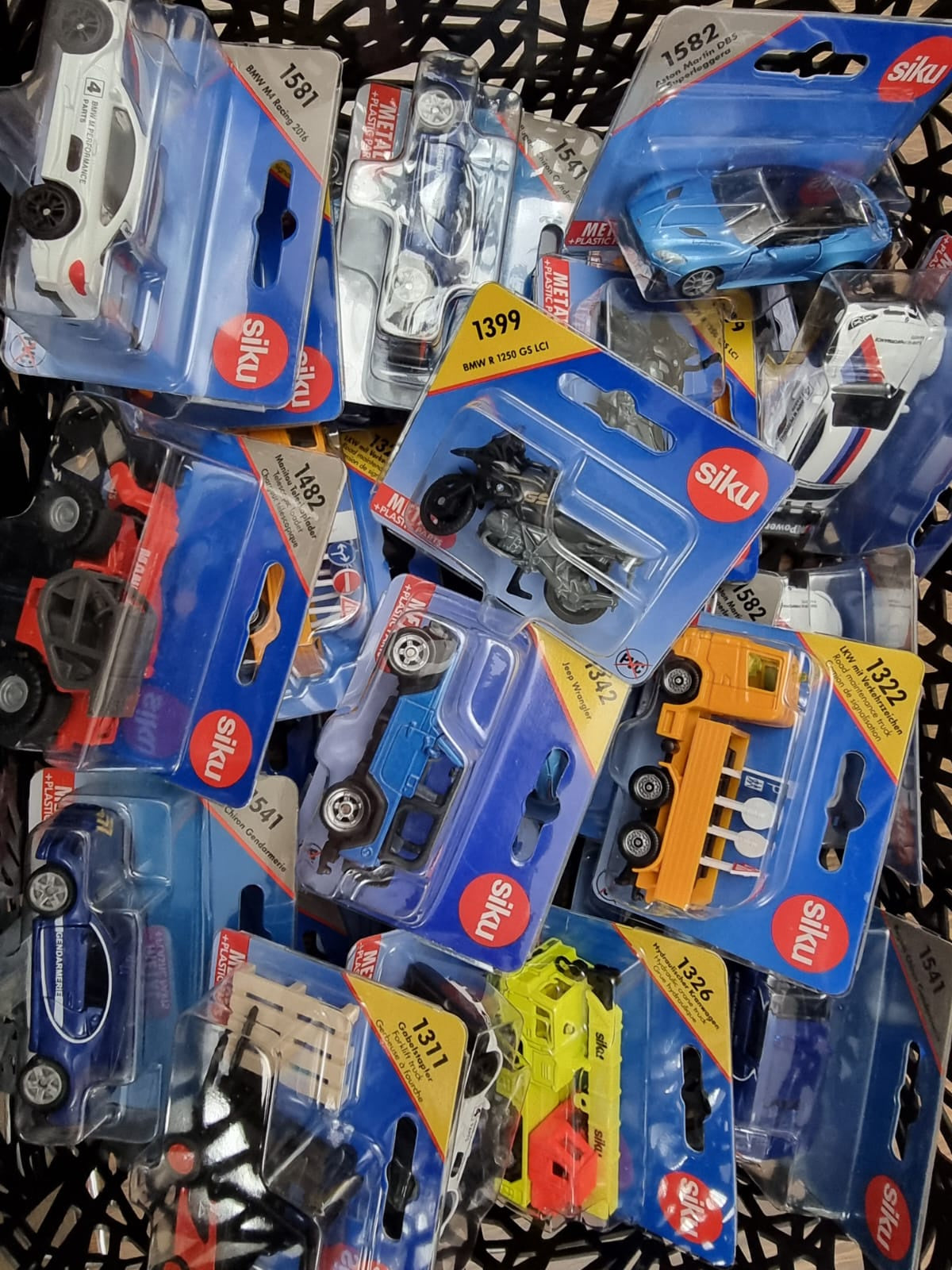 Siku Vehicle - Standard